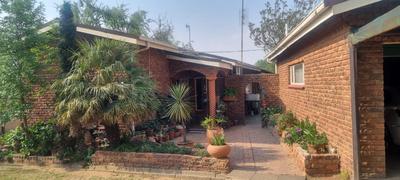 House For Sale in Meyerville, Standerton