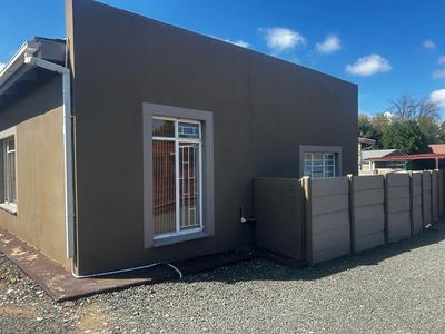 Townhouse For Sale in Standerton Central, Standerton